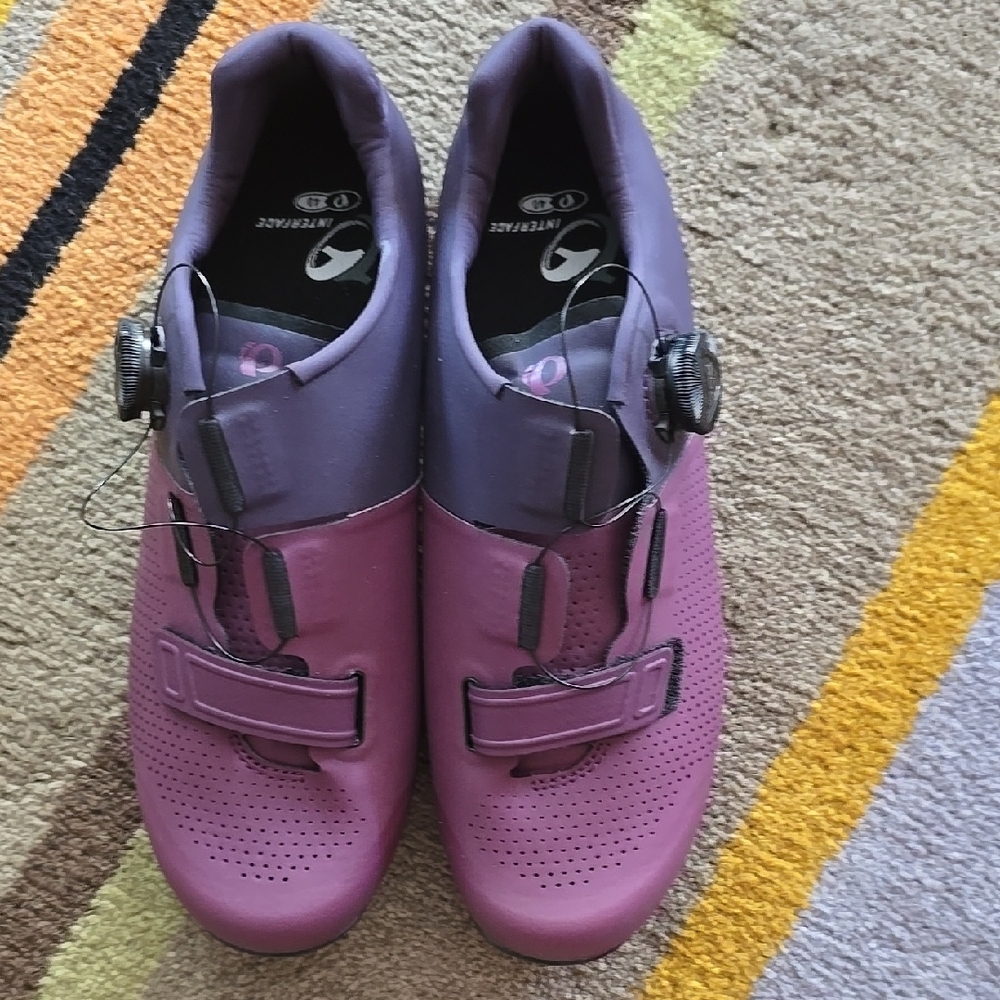 Pearl Izumi Purple and Pink Athletic Cycling Shoes with BOA Closure